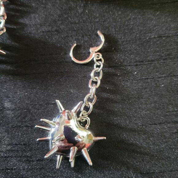 Silver 3D spiked heart gothic  dangle earrings - Picture 3 of 4